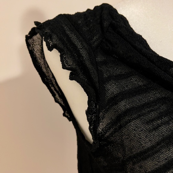 Fitted, stretchy black top from Jacob - Picture 2 of 6